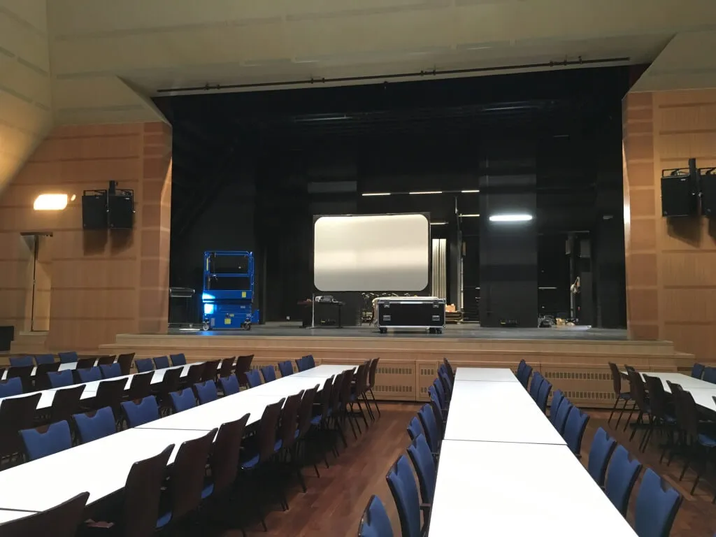 Préparation de la salle de la Prillaz