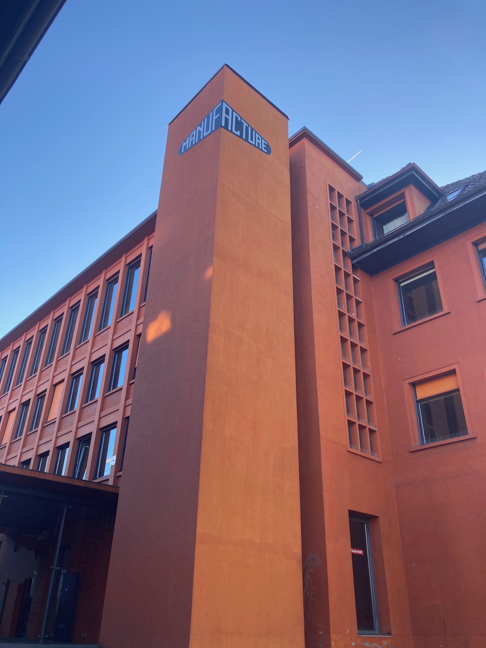 Extérieur de la manufacture